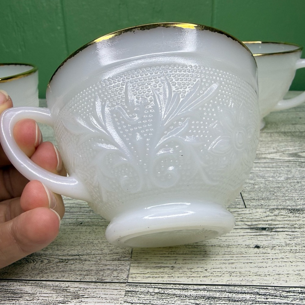 4 vintage Anchor Hocking milk glass Sandwich pattern punch bowl cup w/ gold rim